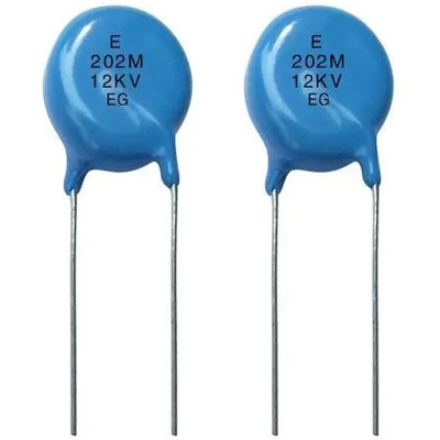 Direct insertion ceramic capacitor